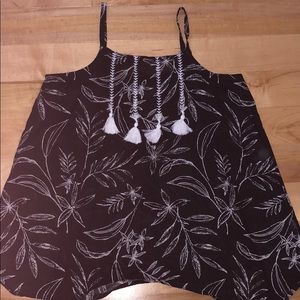Old Navy black patterned tank with tassels